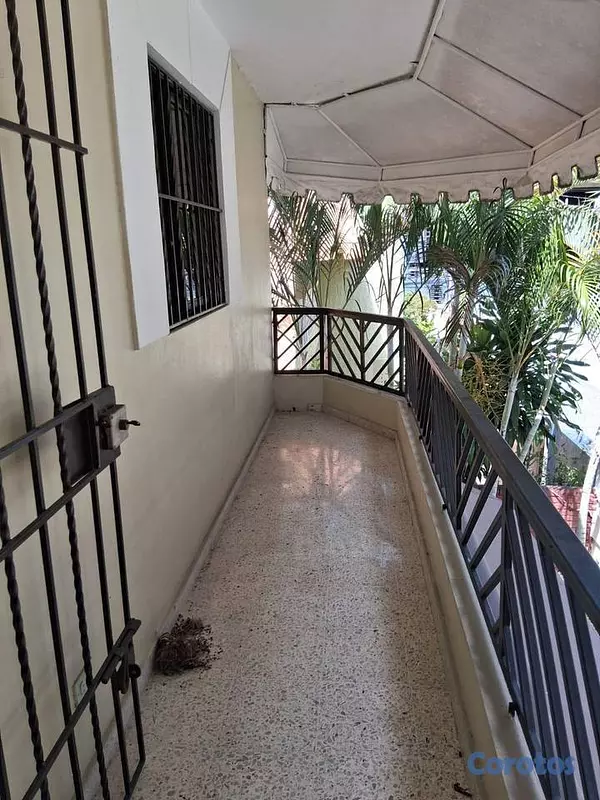 casas - Casa de dos niveles en venta en El Millon 11