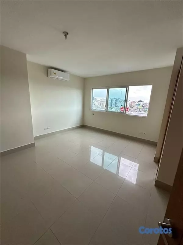 apartamentos - Venta de apartamento con 400mts en bella vista con vista al mar  8