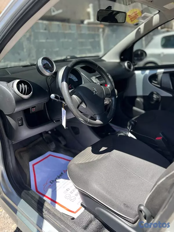 carros - Peugeot 107 Trendy 2012 8