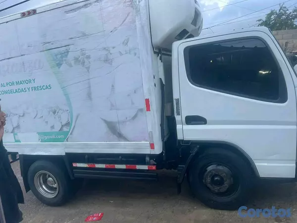 camiones y vehiculos pesados - Mitsubishi Fuso 5