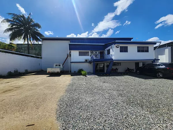 oficinas y locales comerciales - Alquilo Nave de 1,500 metros  en la cuaba  1