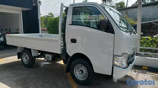 camiones y vehiculos pesados - Isuzu travis 2026 9
