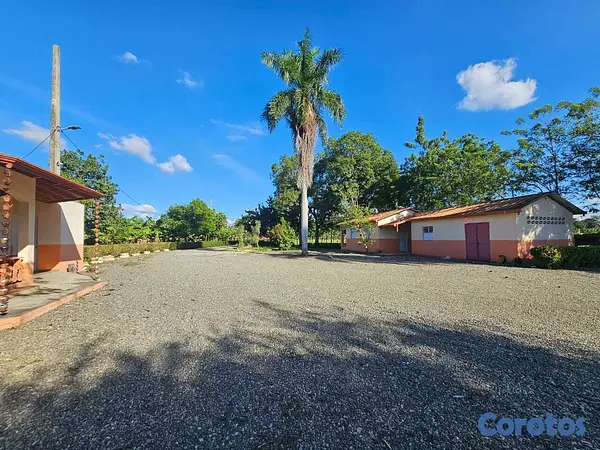 solares y terrenos - Remato Solar en San Francisco de macoris 5