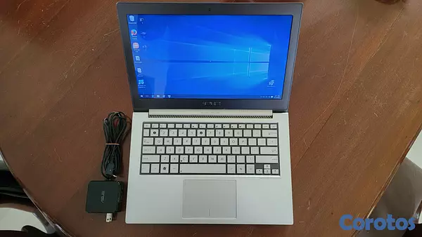 computadoras y laptops - Ordenador ASUS ultraligero y rápido en muy buenas condiciones 4