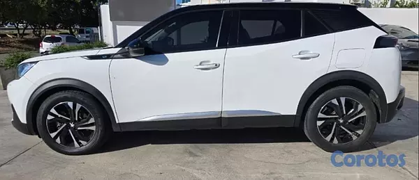 jeepetas y camionetas -  *Oportunidad* Venta de vehículo Peugeot e2008 2020 Como Nuevo 1