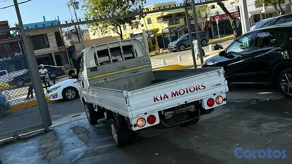 jeepetas y camionetas - 2020 KIA BONGO III AUTOMATICO 5