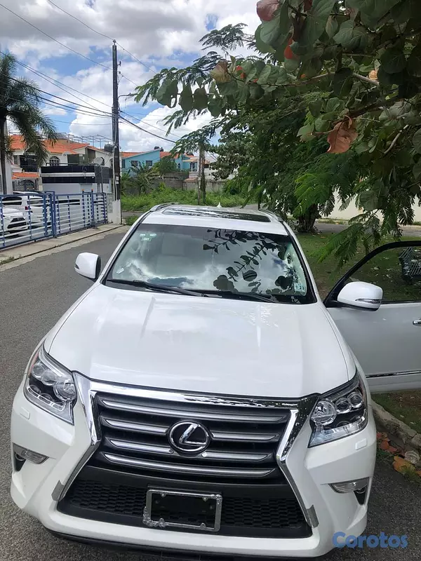 jeepetas y camionetas - Lexus GX460 2018 3