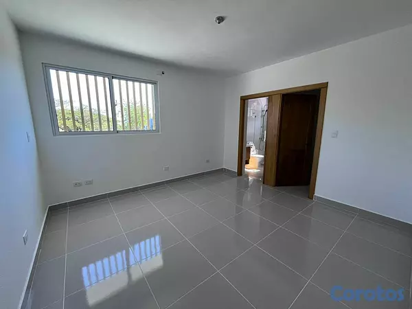 apartamentos - Apartamento 1er Nivvel en Vista Linda, Yapurt Dumi 4