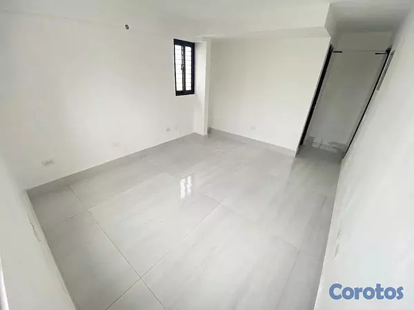 oficinas y locales comerciales - alquiló rosmil loca comercial dos niveles 7 parqueos 4 oficina 4 boa  10