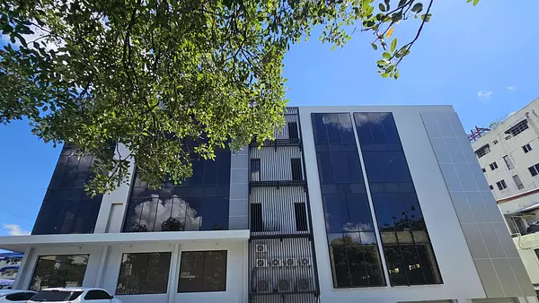 oficinas y locales comerciales - TORRE CORPORATIVA Y COMERCIAL EN GAZCUE 5