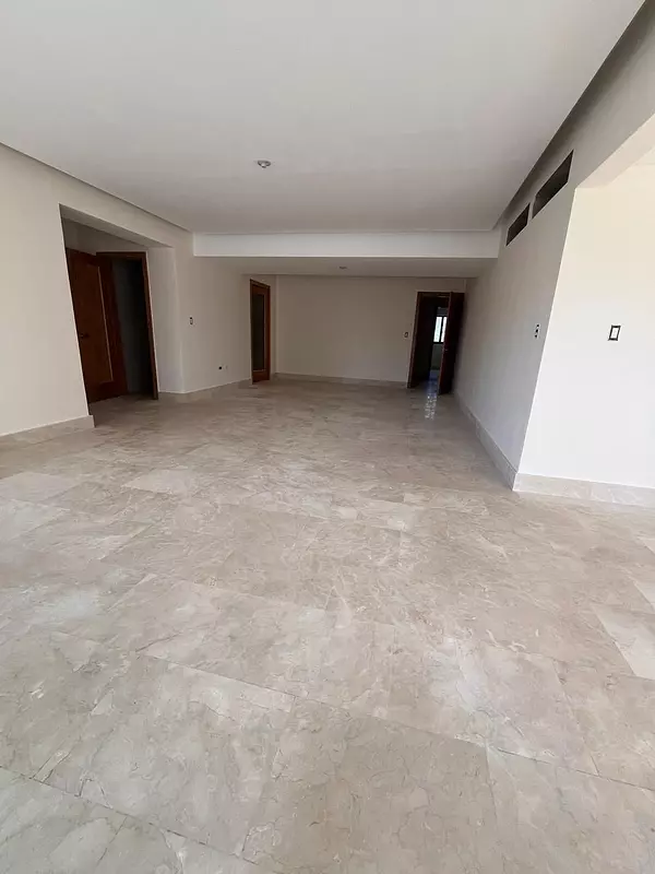 apartamentos - Proyecto en excelente calle Naco, vista al sur 6