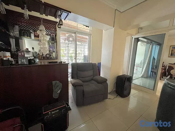 apartamentos - APARTAMENTO EN VENTA 2DO NIVEL CON TERRAZA – RENAC 20