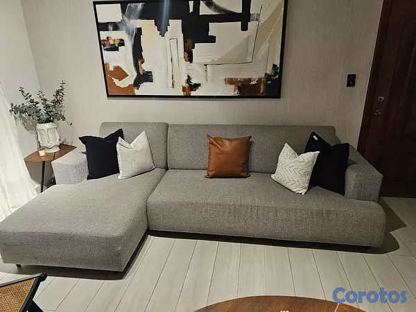 muebles y colchones - Moderno en Excelente Estado, de oportunidad.  3