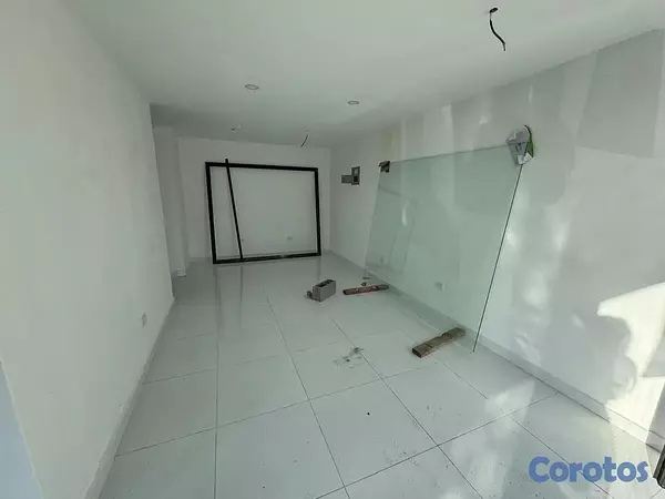 oficinas y locales comerciales - hermoso local en renta  4