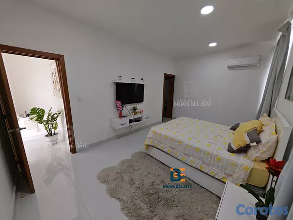 casas - VENDO moderna Casa con finos detalles y acabados d 8