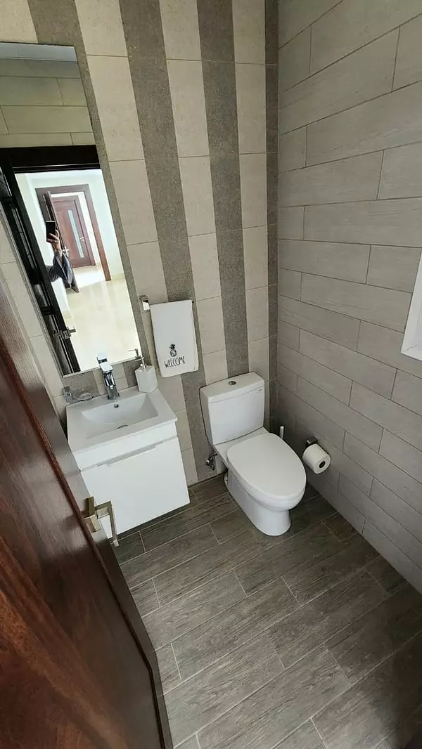apartamentos - Apartamento 2do Nivel en La Zurza  7