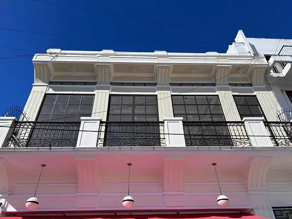oficinas y locales comerciales - Edificio en ZONA COLONIAL 4