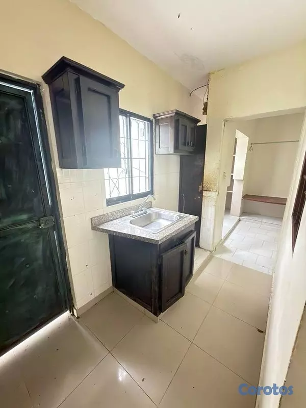 casas - vendo casa amplia de 3 habitaciones en vista hermosa  7