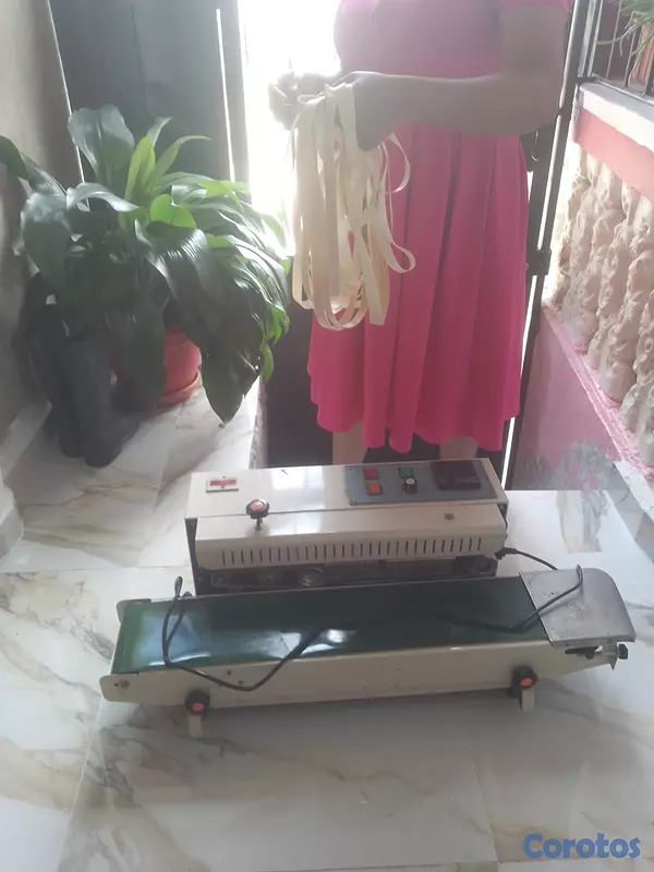 equipos profesionales - Selladora automática  3
