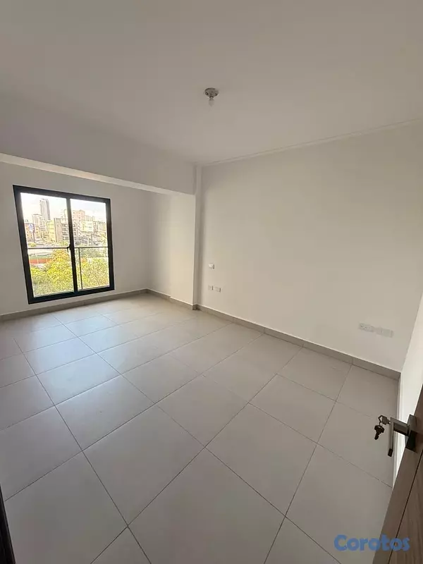 apartamentos - alquiló Evaristo Morales nuevo piso 6 dos habitaciones dos parqueos 2.5 baños  14