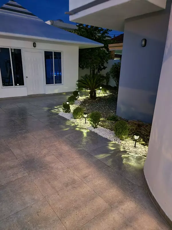 casas - Casa con Piscina en La Vega  2