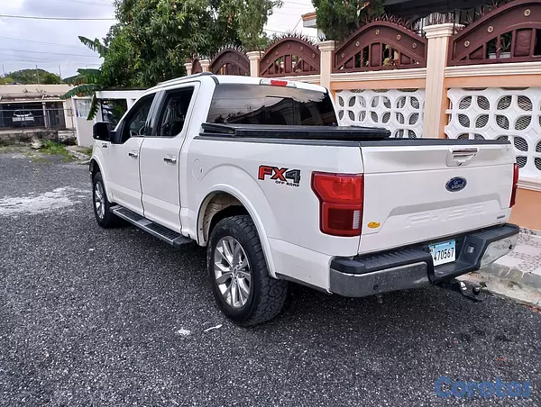 jeepetas y camionetas - Ford lariat 4x4 2018 9