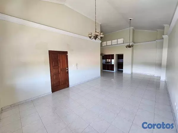 apartamentos - Apartamento de 3 habitaciones 2 baños en Av. Indep 7