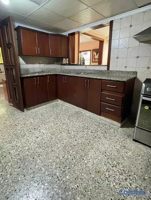 apartamentos - Venta de casa- Avenida Independencia  5