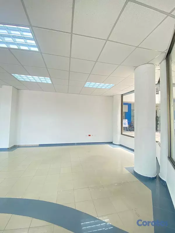 oficinas y locales comerciales - Venta de local comercial en Santiago 3