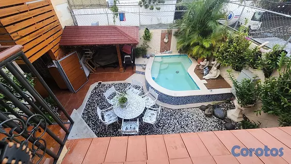 casas - Amplia Casa en Venta – Los Restauradores 6