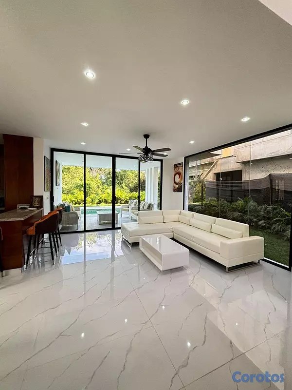 casas vacacionales y villas - Villa de Oportunidad en Playa Nueva, La Romana 8