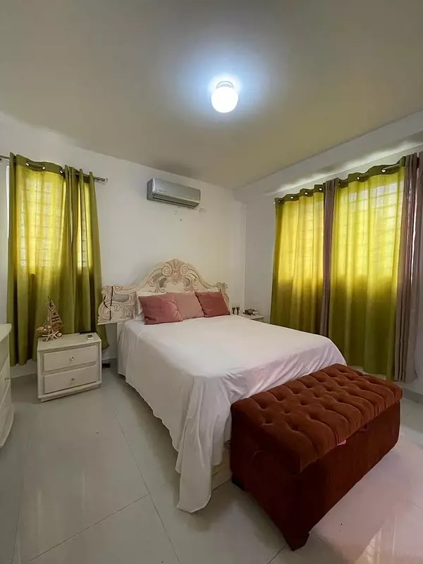 apartamentos - Vendo apartamento Av. Jacobo Magluta,  Res. Elsa Edén Colina del Arroyo II
 6