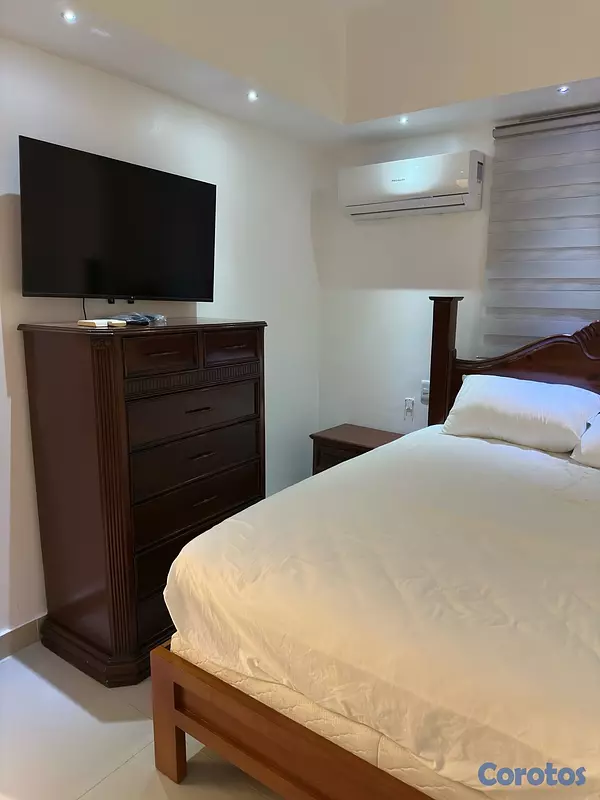 apartamentos - Apartamento en Alquiler de 1 habitación amueblado piso 10 en lo mejor de Naco!  8