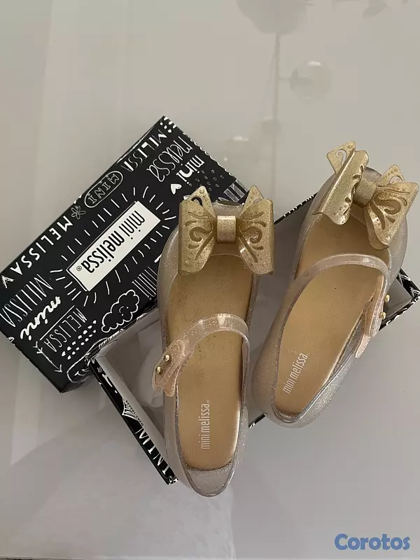 ropa y zapatos - zapatilla Mini Melissa 2