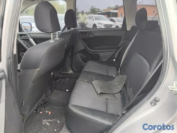 jeepetas y camionetas - SUBARU FORESTER AWD 6