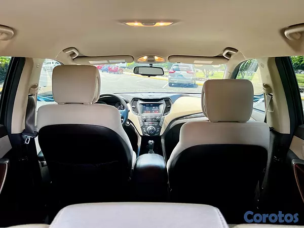 jeepetas y camionetas - Hyundai Santa Fe 2018 8