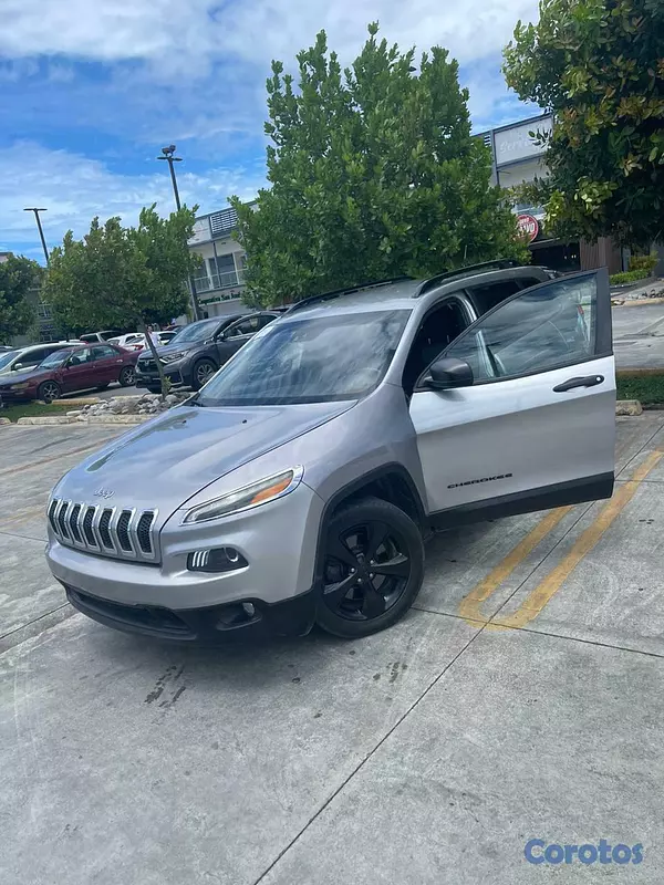jeepetas y camionetas - Jeep cherokee sport 2017 en venta  4