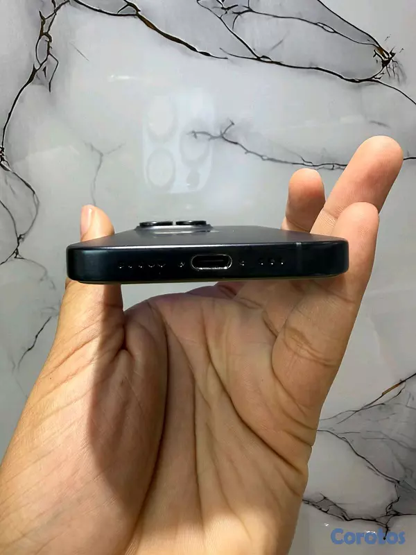 celulares y tabletas - Disponible iPhone 15 pro. 128GB  batería 87%. En su caja    factory precio 31 3