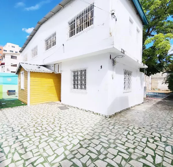 casas - Propiedad comercial en Bella vista  2