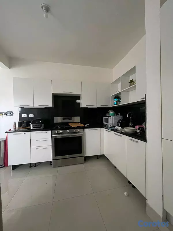 apartamentos - Apartamento en venta próximo al aeropuerto 6