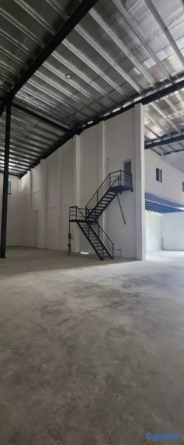 solares y terrenos - Nave industrial alquiler Aut. Duarte KM 18 Santo Domingo 4