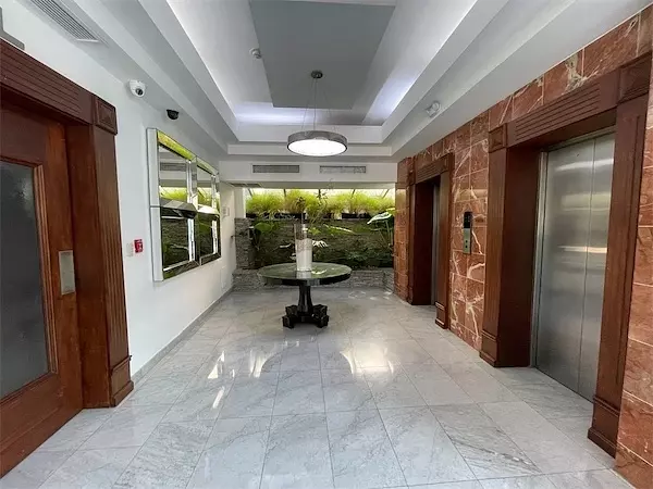 oficinas y locales comerciales - Oficina corporativa empresarial 8