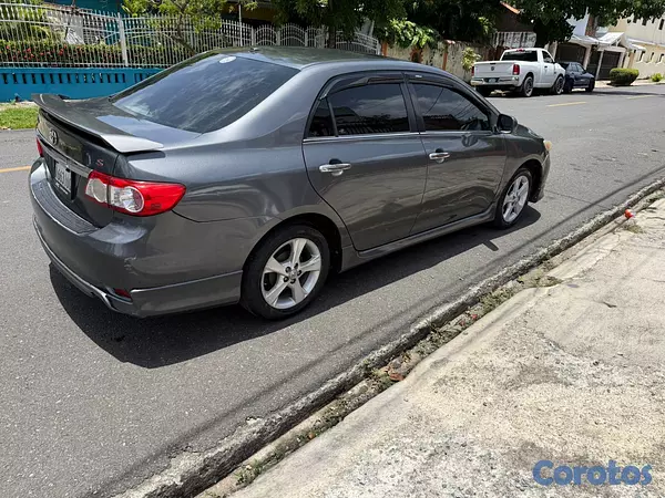 carros - toyota corolla 2011 9