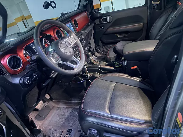 jeepetas y camionetas - Jeep Rubicon JL 2023, como Nuevo 25,000 km  4
