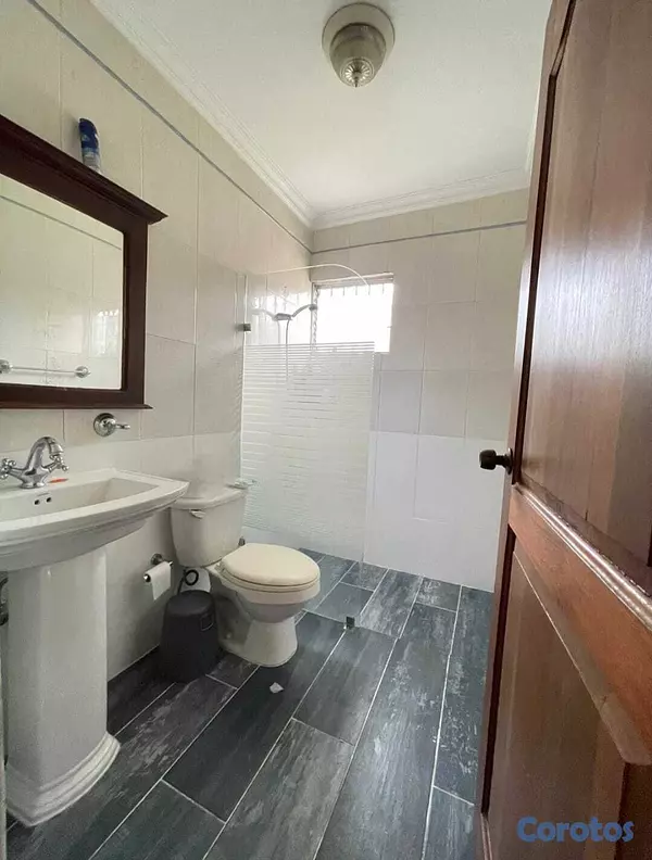 apartamentos - Venta de casa- Avenida Independencia  7