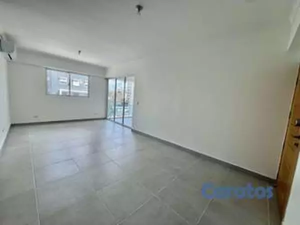apartamentos - Alquiler de Apartamento con Linea Blanca en La esp 5