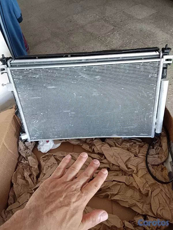 repuestos - Condensador y abanico de Toyota rave 4 2024 5