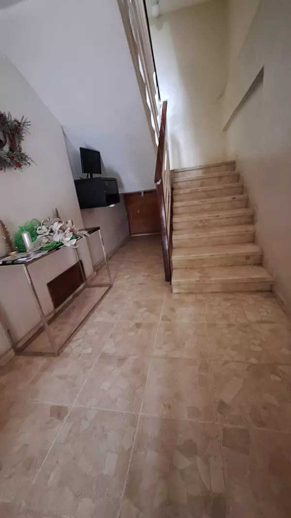 apartamentos - ALQUILO APARTAMENTO CON TERRAZA  Mirador Sur  2do 7