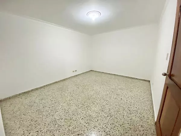 oficinas y locales comerciales - Local primer nivel bella vista 4