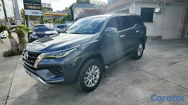 jeepetas y camionetas - FORTUNER SRV 2022 3
